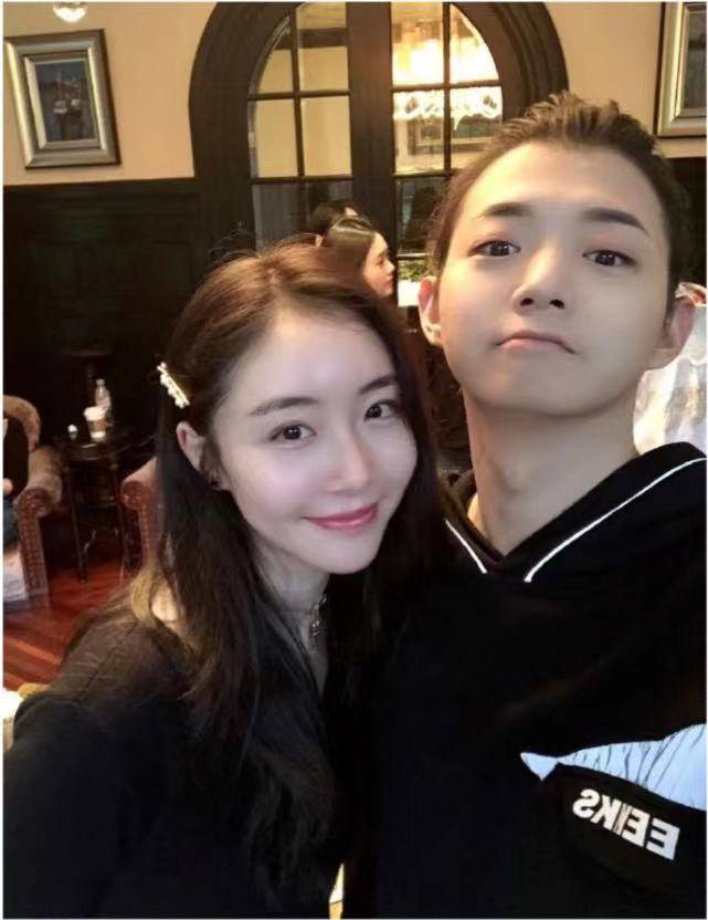 霍尊微博最新动态，学习变化，自信成就未来，携手共创美好明天！