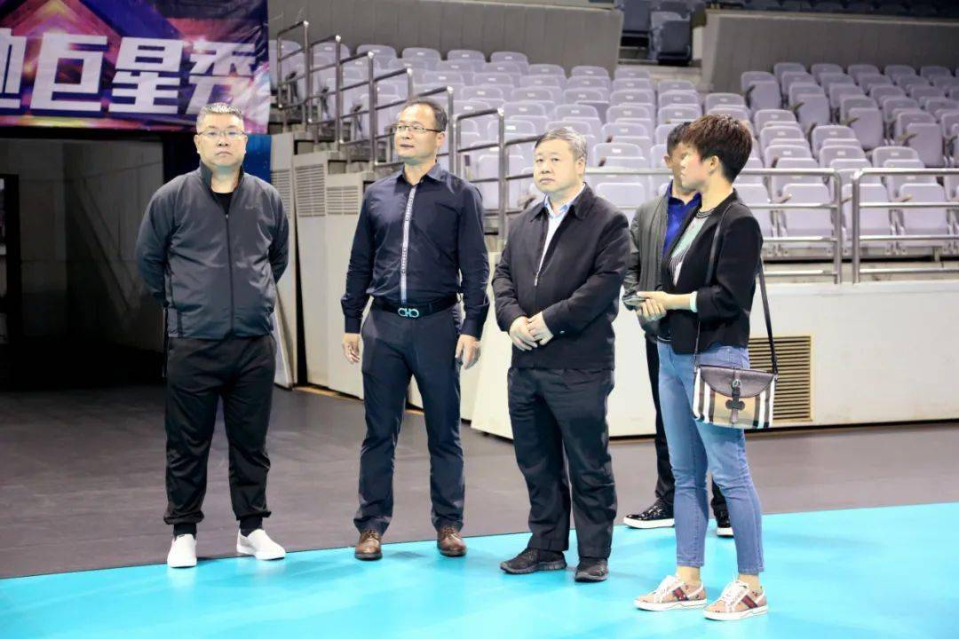 欣欣向最新作品更新，学习变化中的自信与成就感的奇妙旅程