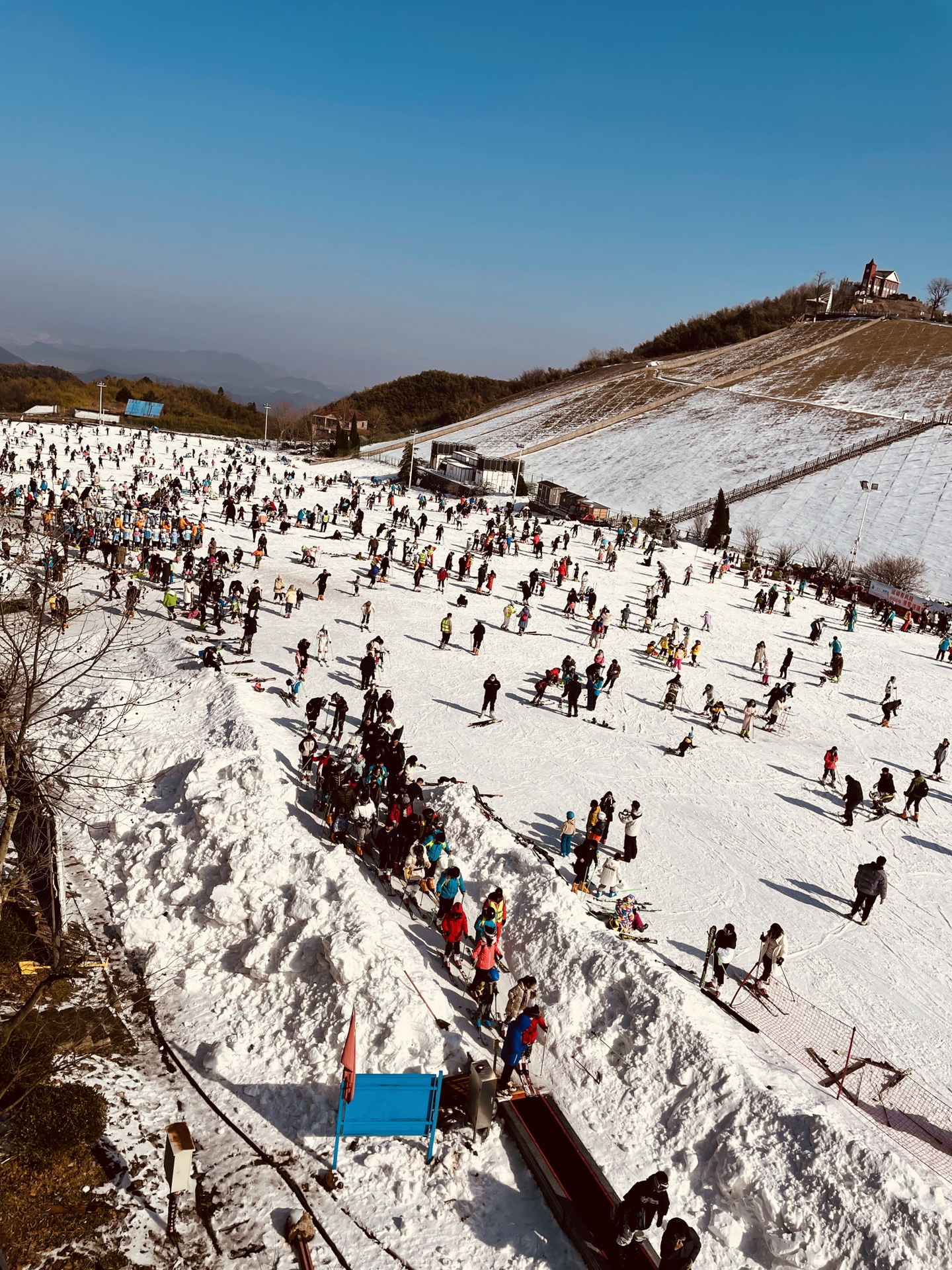 最新滑雪场探险，自然美景的鼓舞之旅