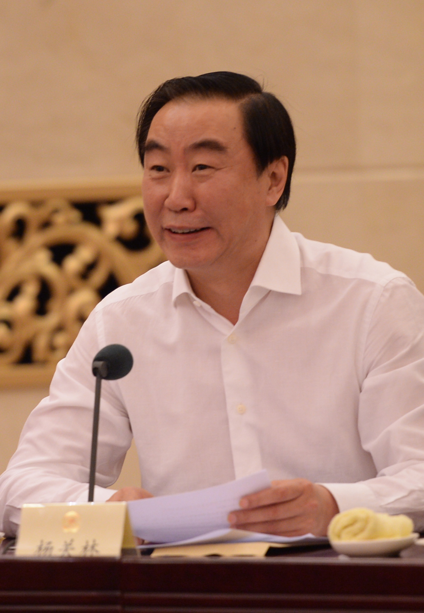杨关林最新任职揭晓，探寻小巷独特小店的秘密