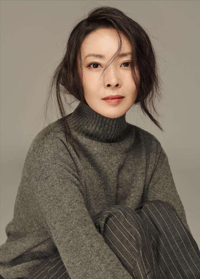 张苒演员，从变化中成长，自信铸就梦想之路