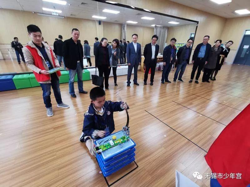 机器人创意比赛，激发无限想象，展现未来科技挑战