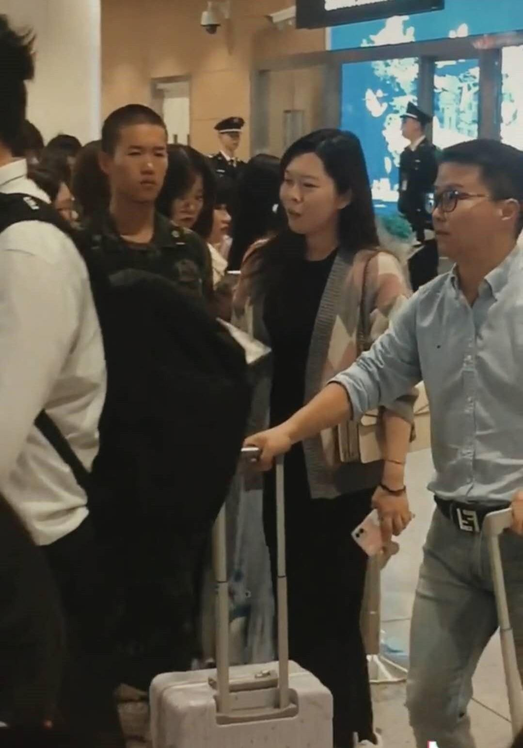 明星接机流程详解