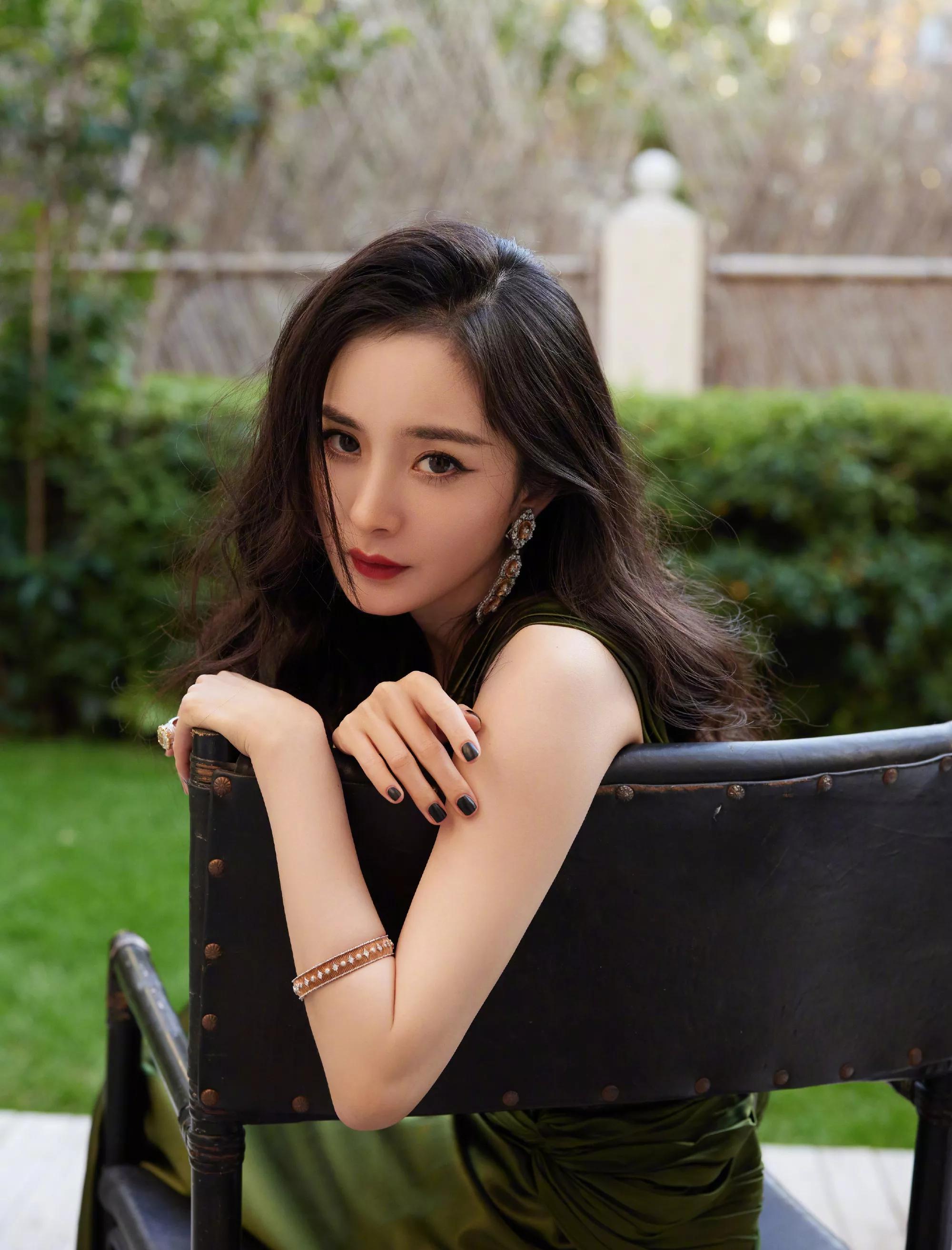 男明星美甲,男明星美甲步骤指南