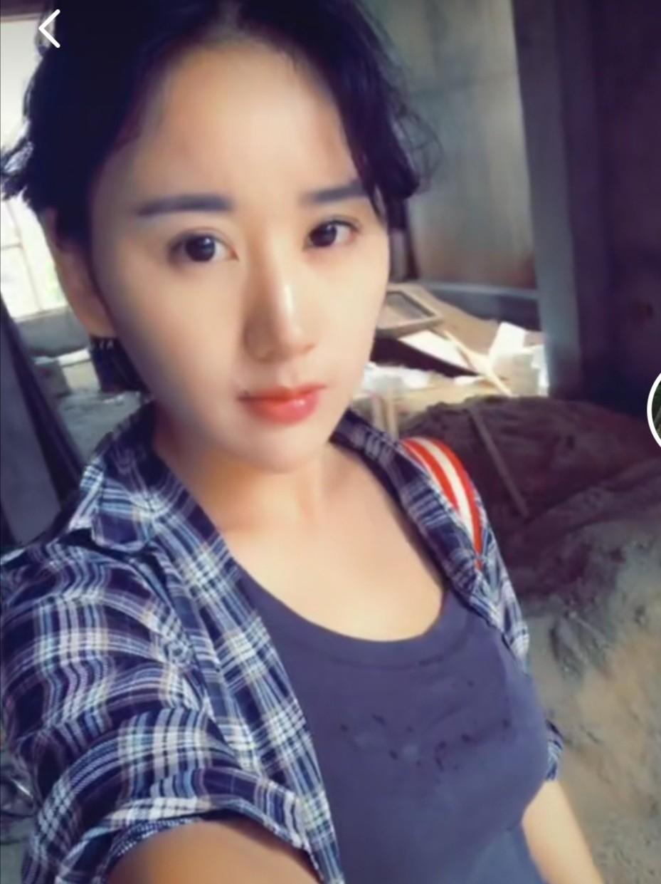 小红书爆款网红直播大赛，激情燃烧的比赛时刻！