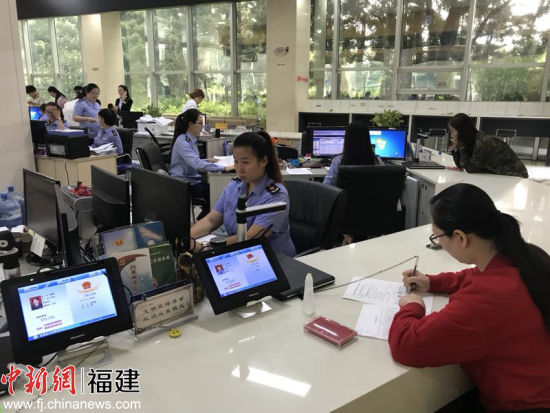 2025香港开奖记录查询表格,数据整合决策_视频版96.624