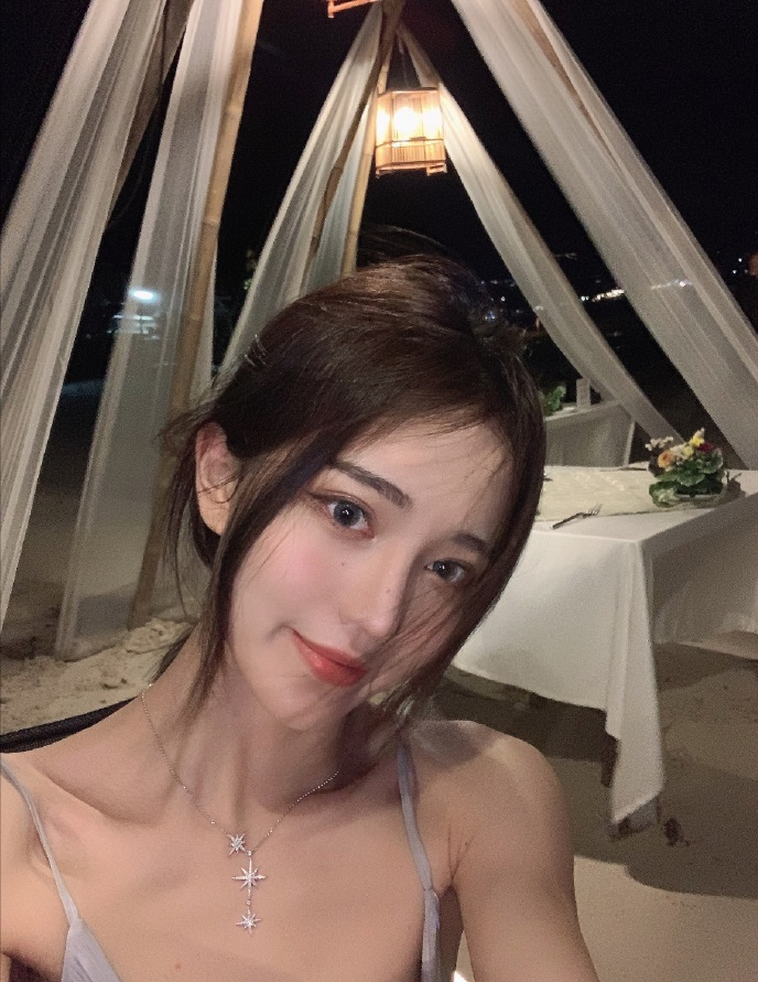 上海李雅最新门事件揭秘，小巷美食秘境背后的故事