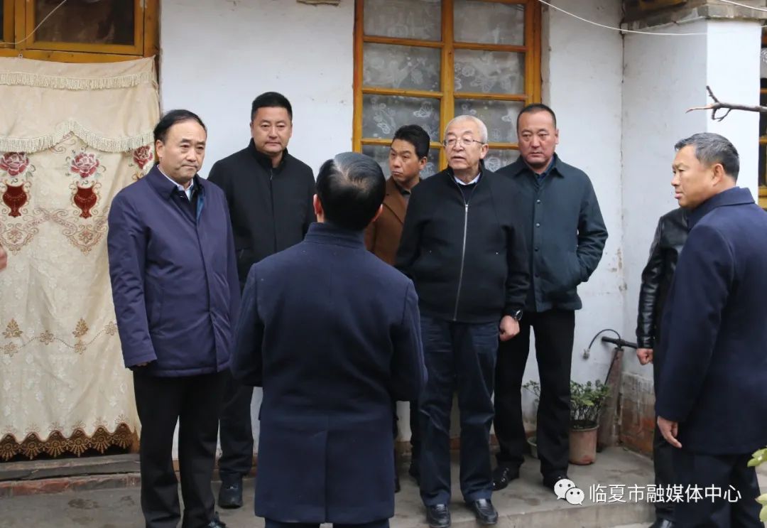 临夏卡占龙的现任职位及其观点分析