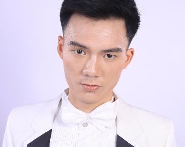 重庆时尚频道男演员带你探秘小巷深处的独特小店