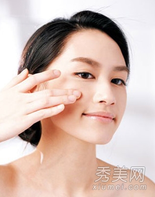最新面部紧致技巧，科技重塑美丽传说，重塑未来肌肤轮廓。