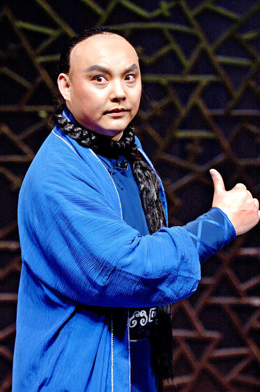 四川演员钟盅，影视新星，才华横溢的魅力展现！