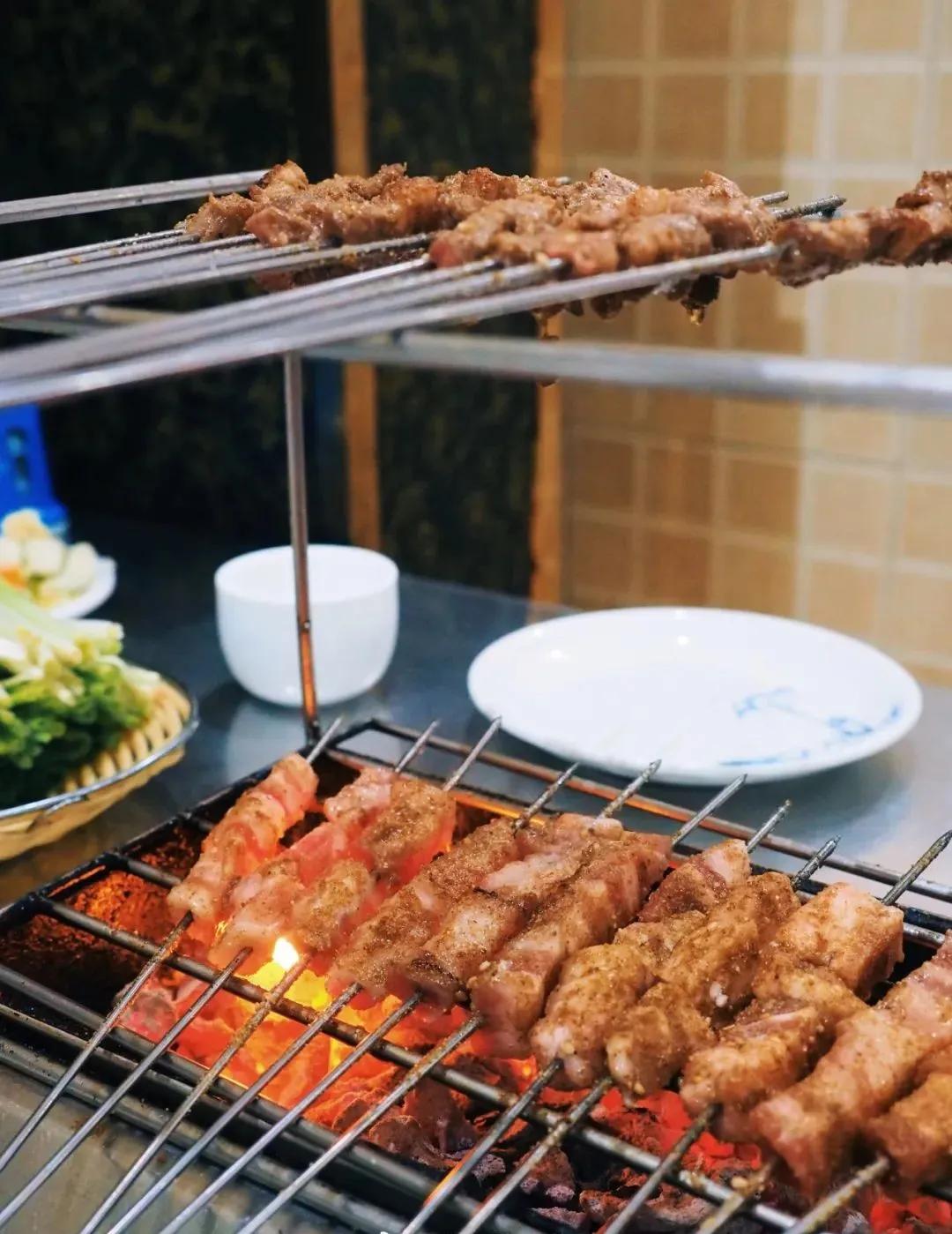 山东小龙虾价格行情揭秘，小巷美食探秘之旅